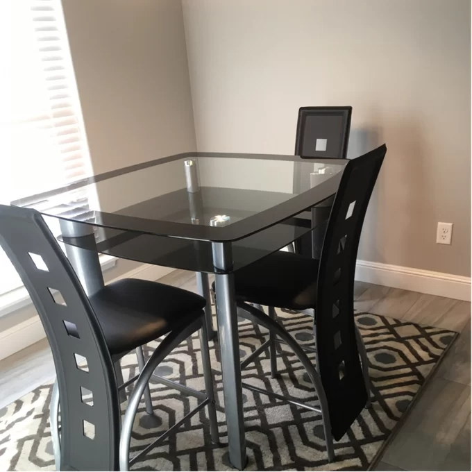 【Furniture】Mccready 4 - Person Counter Height Dining Set