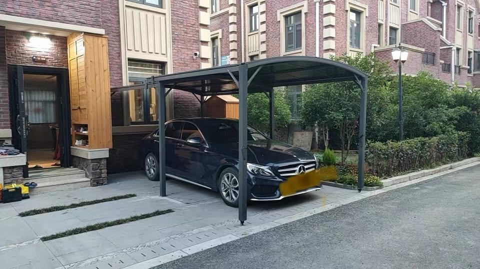 Retractable aluminum printed circuit board for 2.9 x 5.45 meter outdoor awning