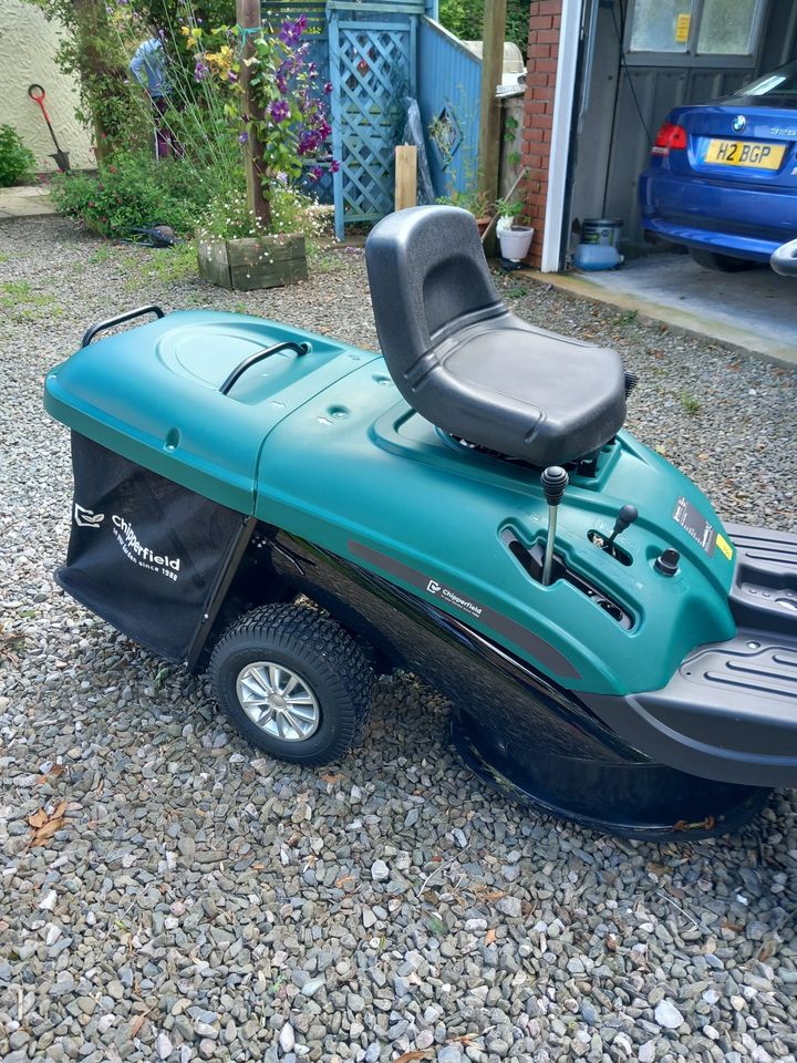 Brand new Chipperfield ride on mower