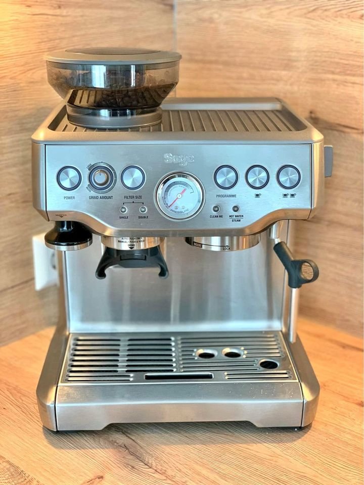 Sage Barista Touch Impress including accessories