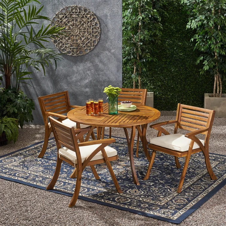 Cotswald 4 - Person Round Outdoor Dining Set
